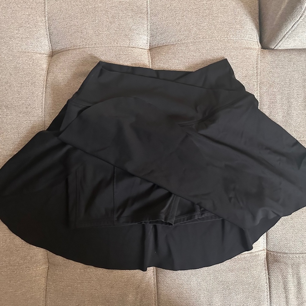 Halara Tennis Skirt (skort)